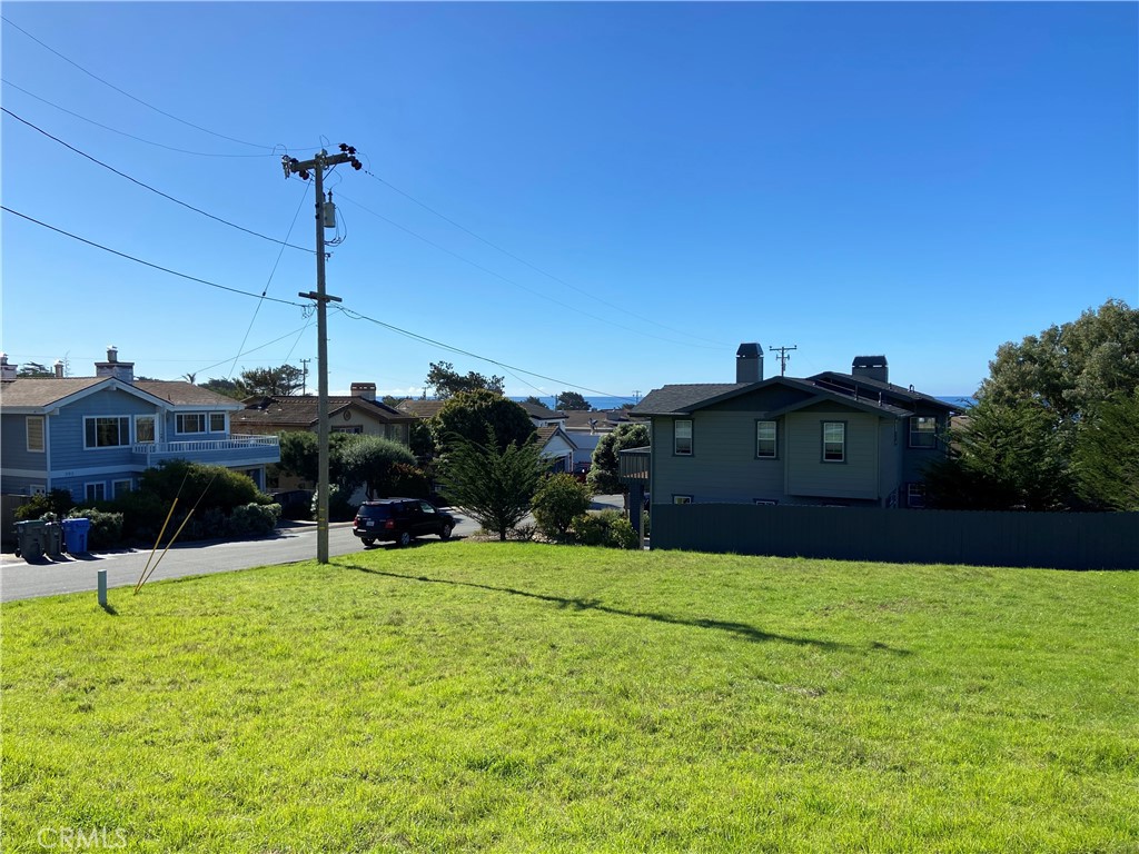395 Ivar St, Cambria, CA 93428