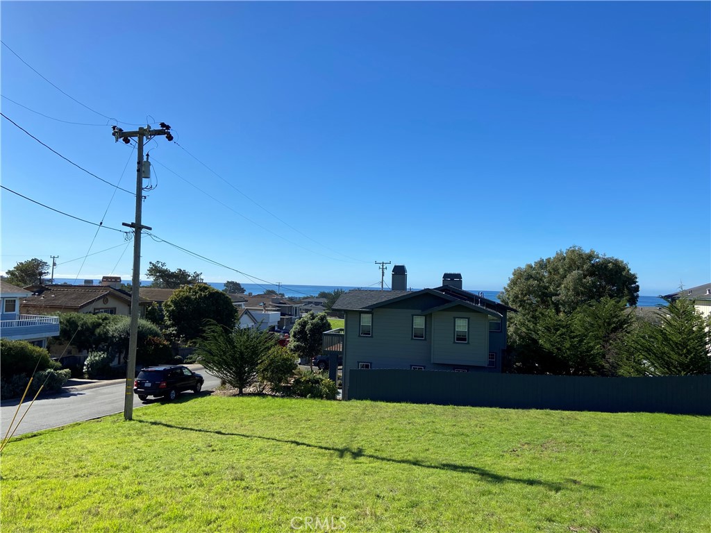 395 Ivar St, Cambria, CA 93428