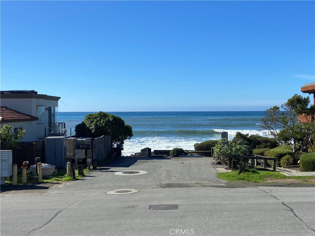 395 Ivar St, Cambria, CA 93428