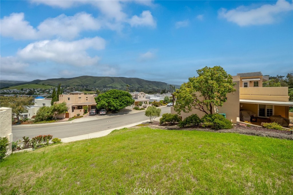 489 Bluerock Drive, San Luis Obispo, CA 93401