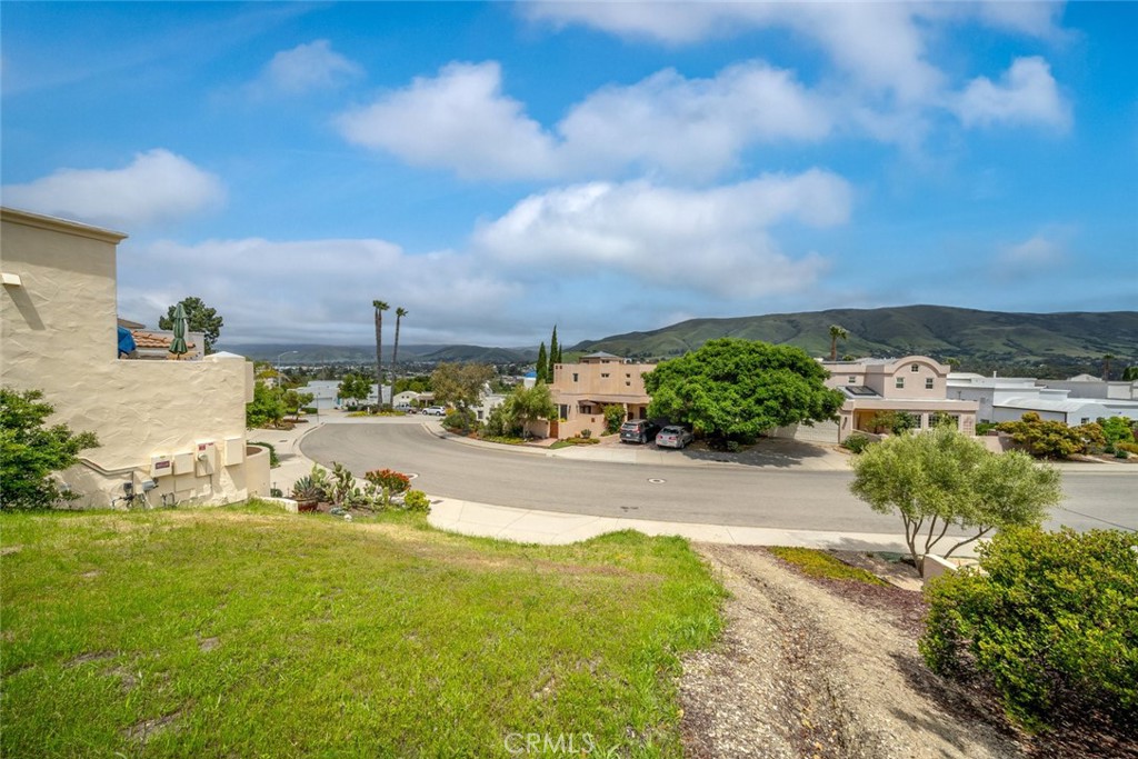 489 Bluerock Drive, San Luis Obispo, CA 93401