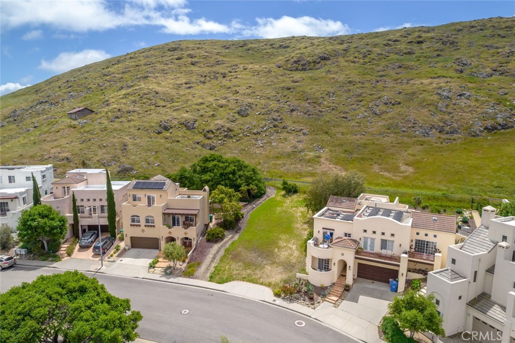 489 Bluerock Drive, San Luis Obispo, CA 93401