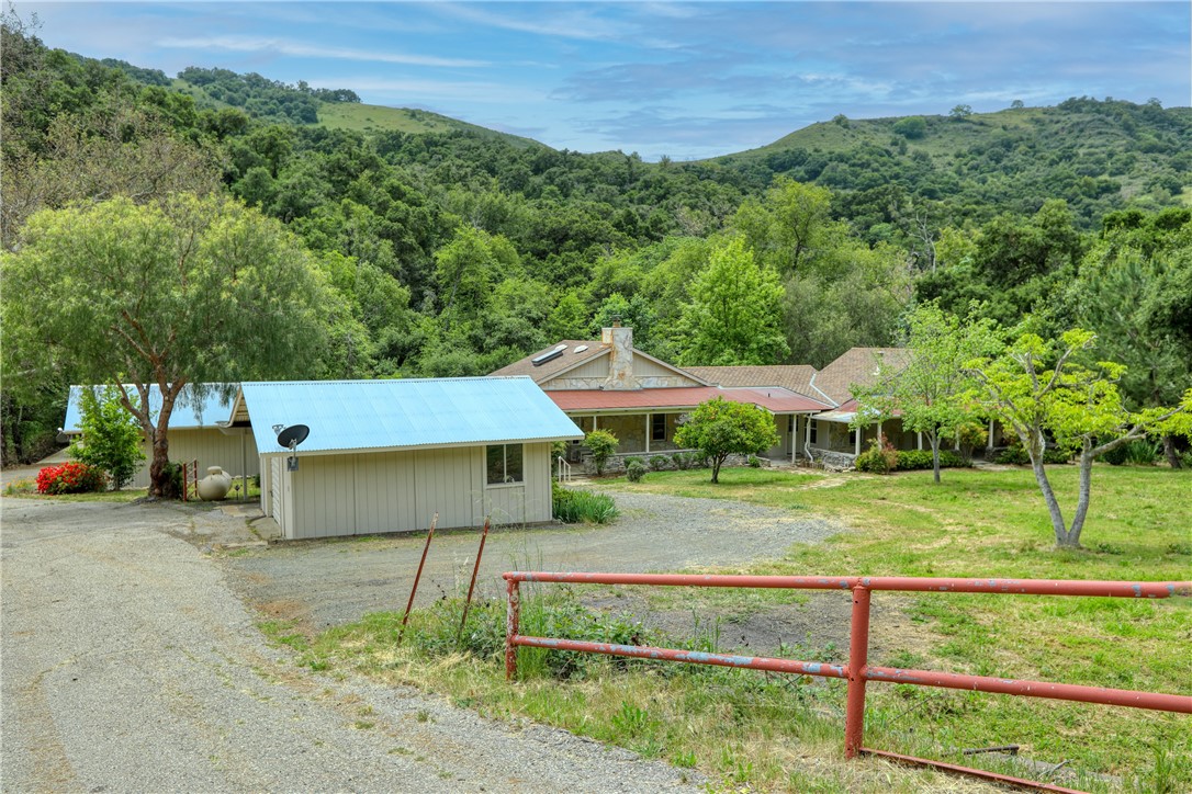 7515 Santa Rosa Creek Rd, Cambria, CA 93428