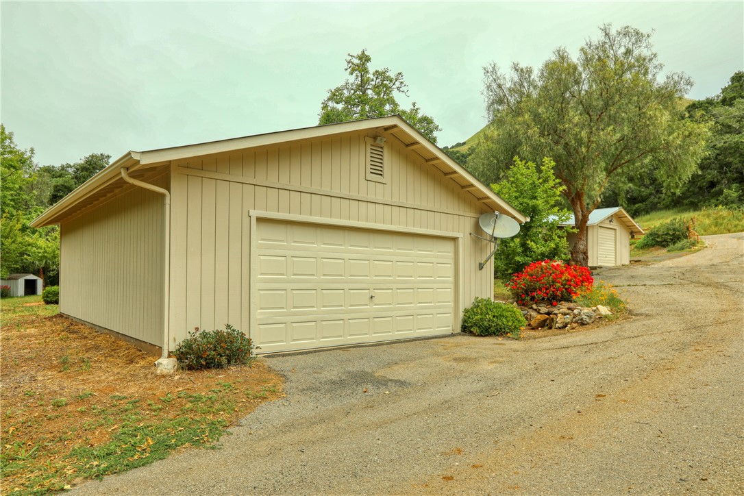 7515 Santa Rosa Creek Rd, Cambria, CA 93428
