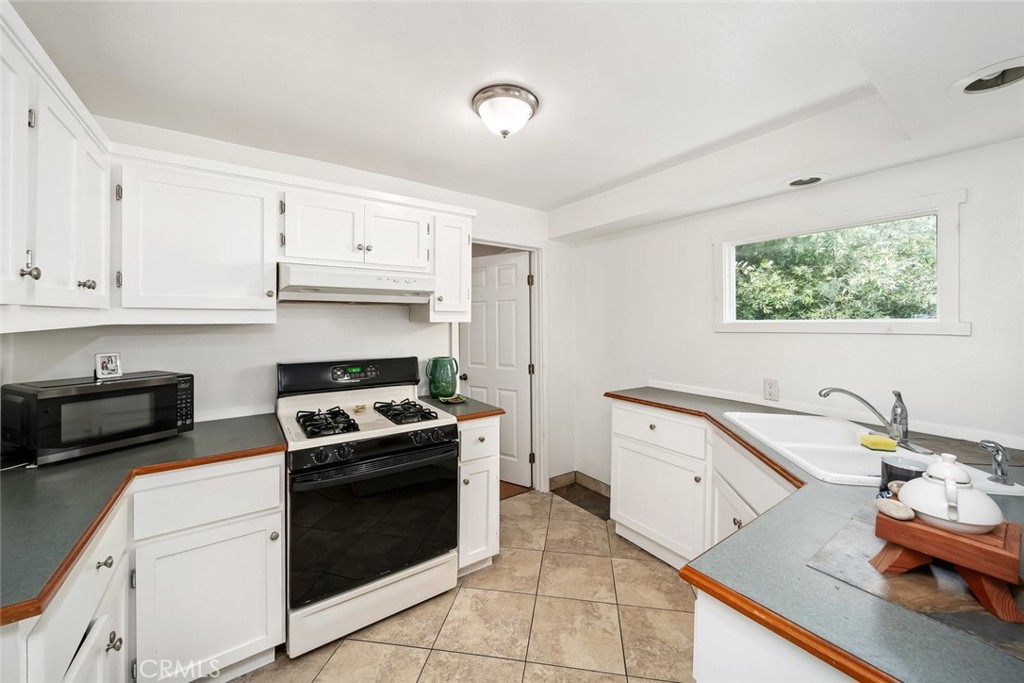 19401980 Main St, Cambria, CA 93428
