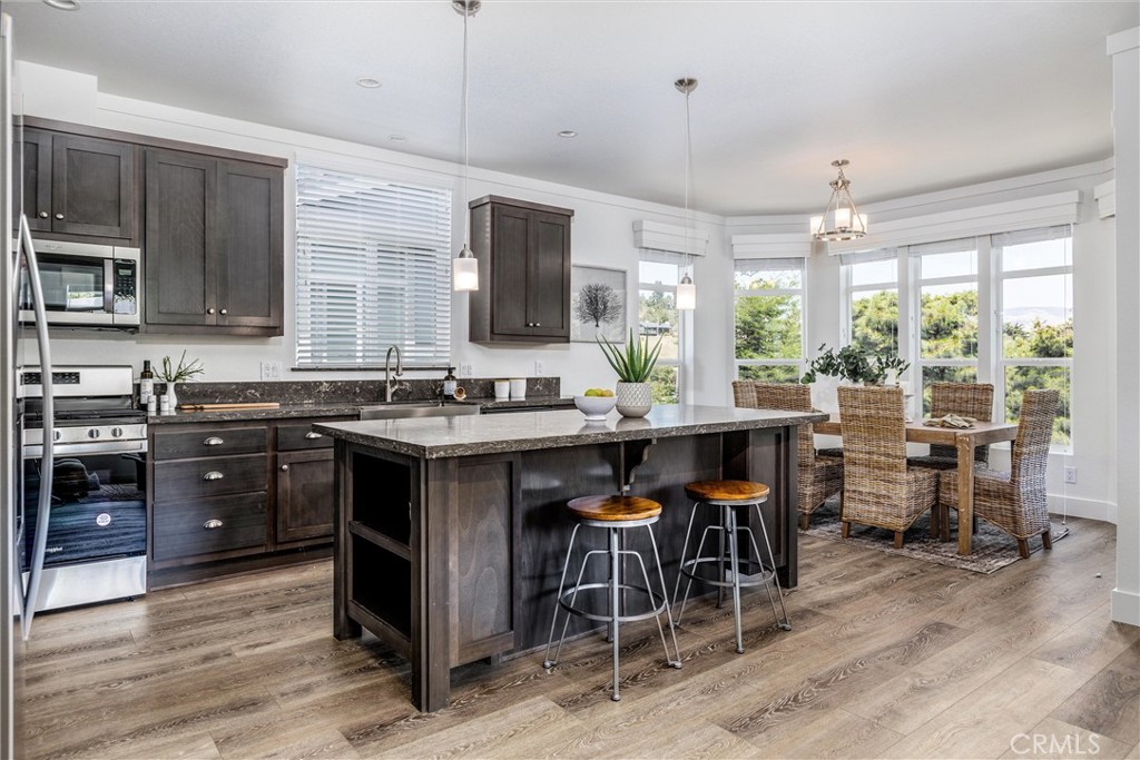 1460 Main #114, Cambria, CA 93428