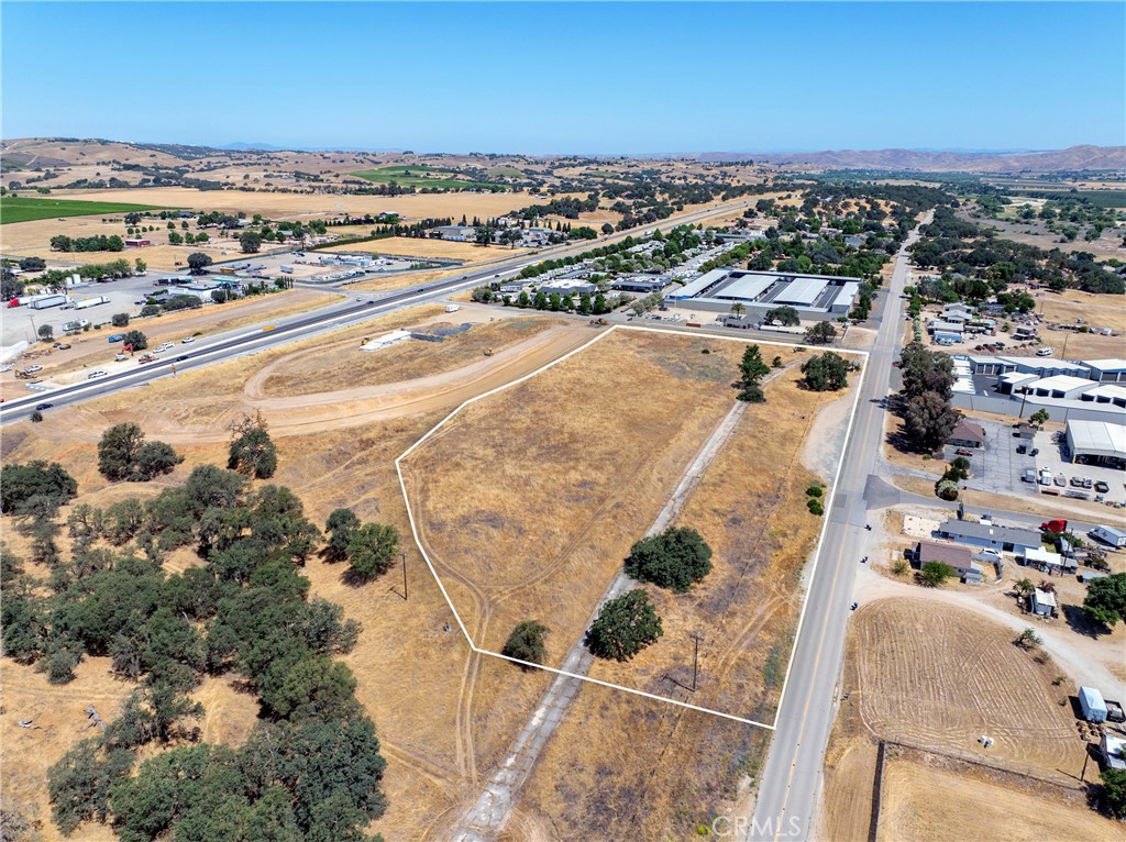 6229 Monterey Rd, Paso Robles, CA 93446