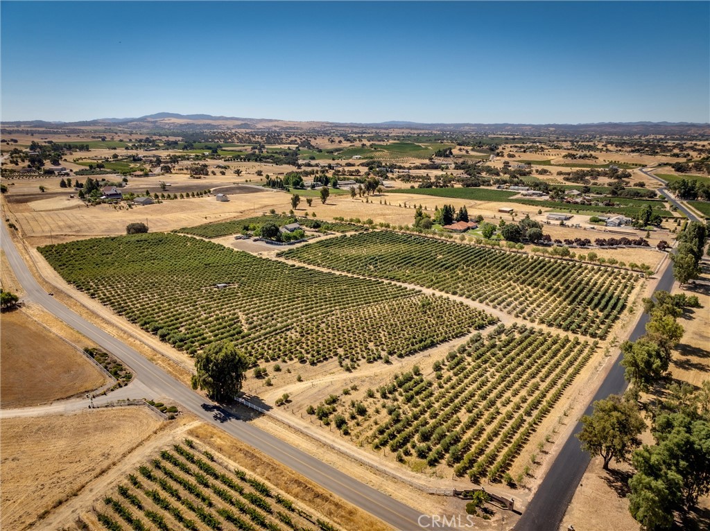 5055 Rancho La Loma Linda Dr, Paso Robles, CA 93446