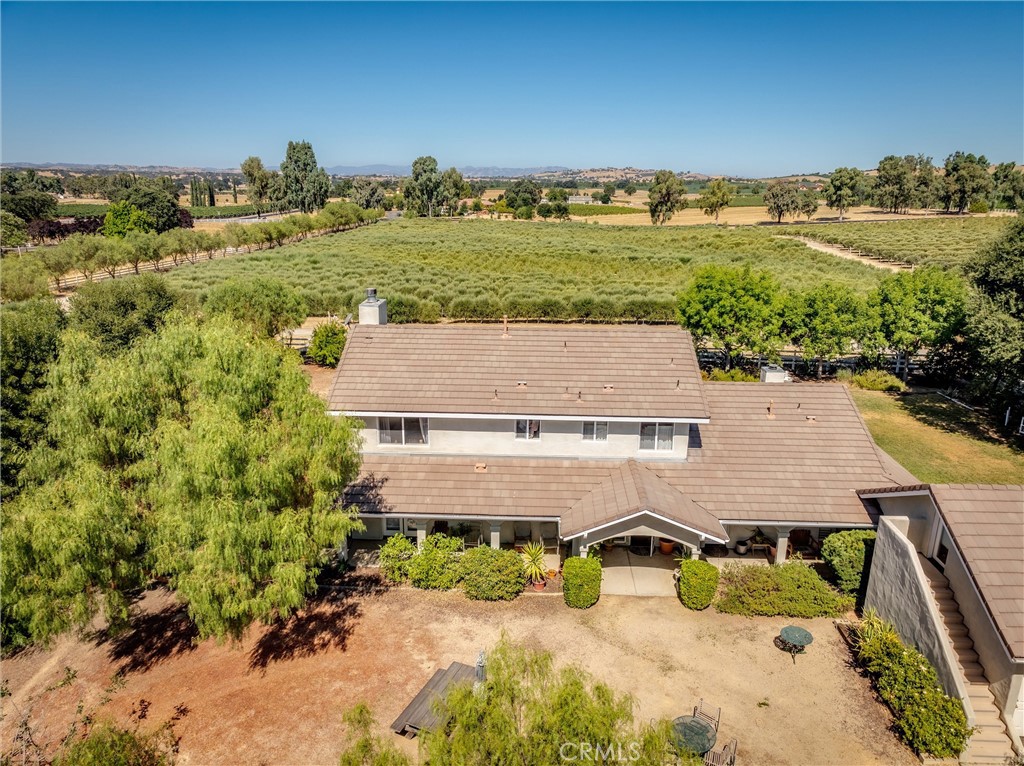 5055 Rancho La Loma Linda Dr, Paso Robles, CA 93446