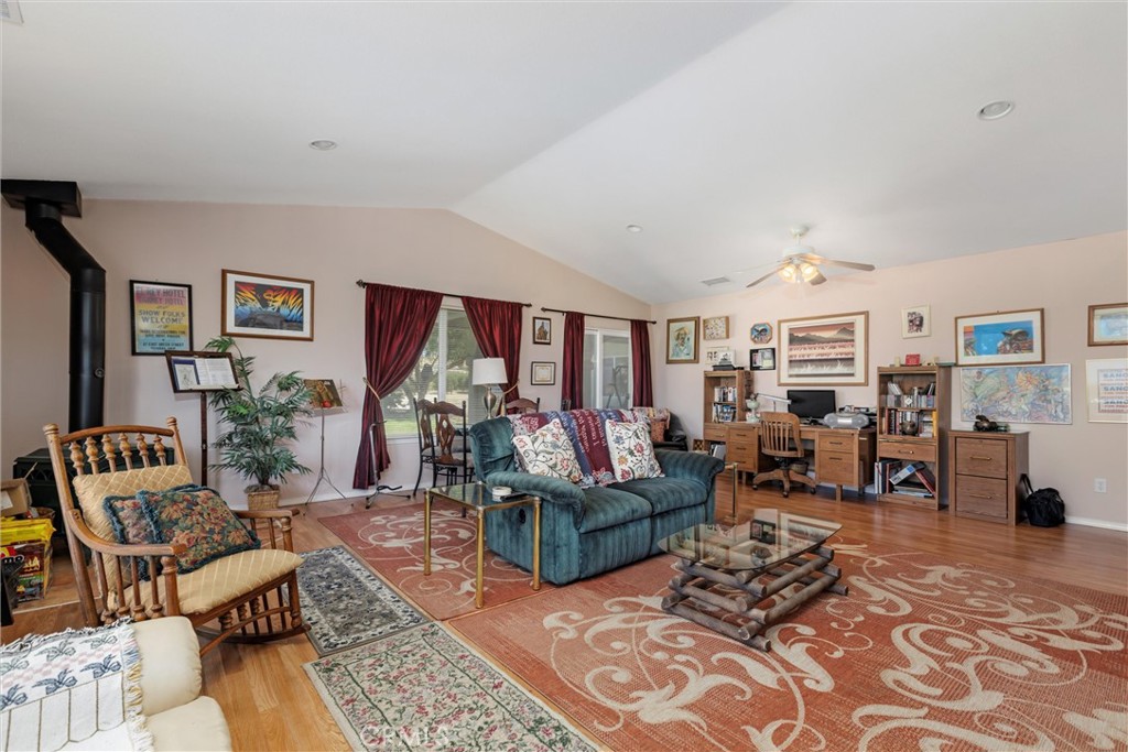 5055 Rancho La Loma Linda Dr, Paso Robles, CA 93446