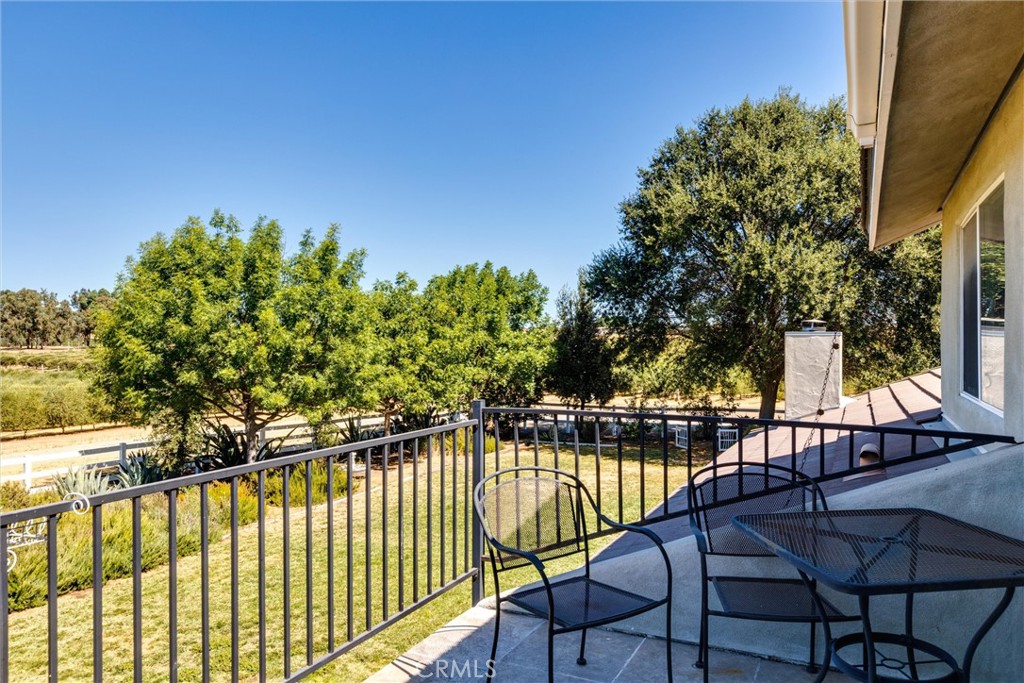 5055 Rancho La Loma Linda Dr, Paso Robles, CA 93446