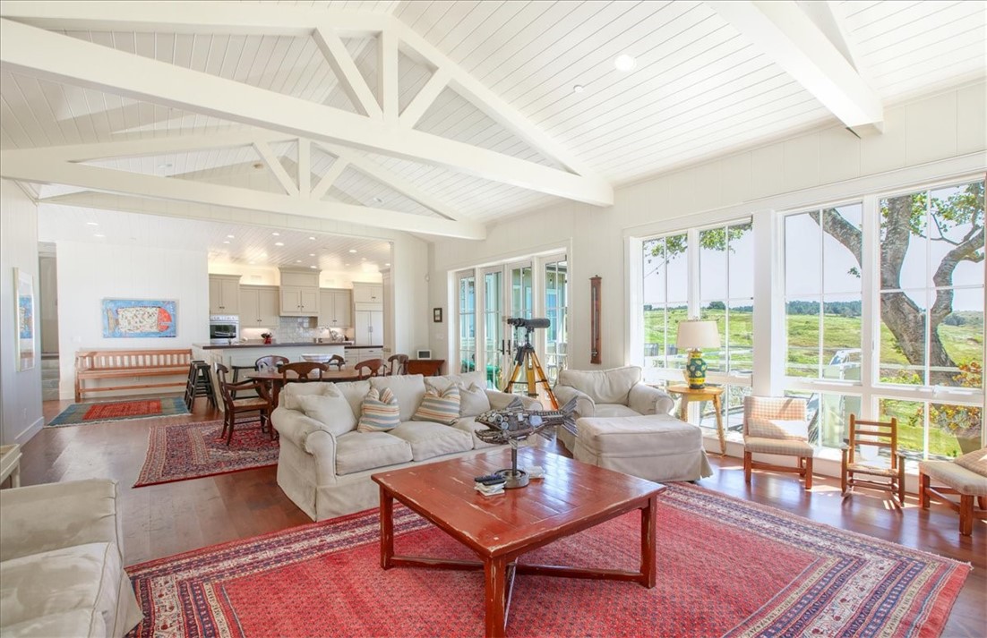 404 Huntington Road, Cambria, CA 93428