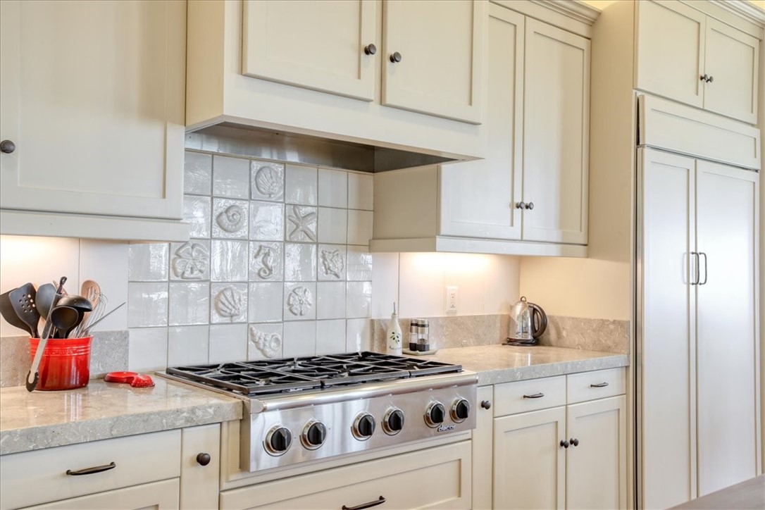 404 Huntington Road, Cambria, CA 93428