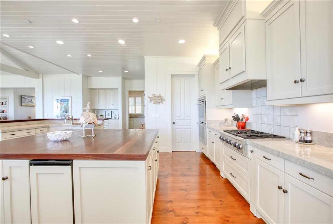 404 Huntington Road, Cambria, CA 93428