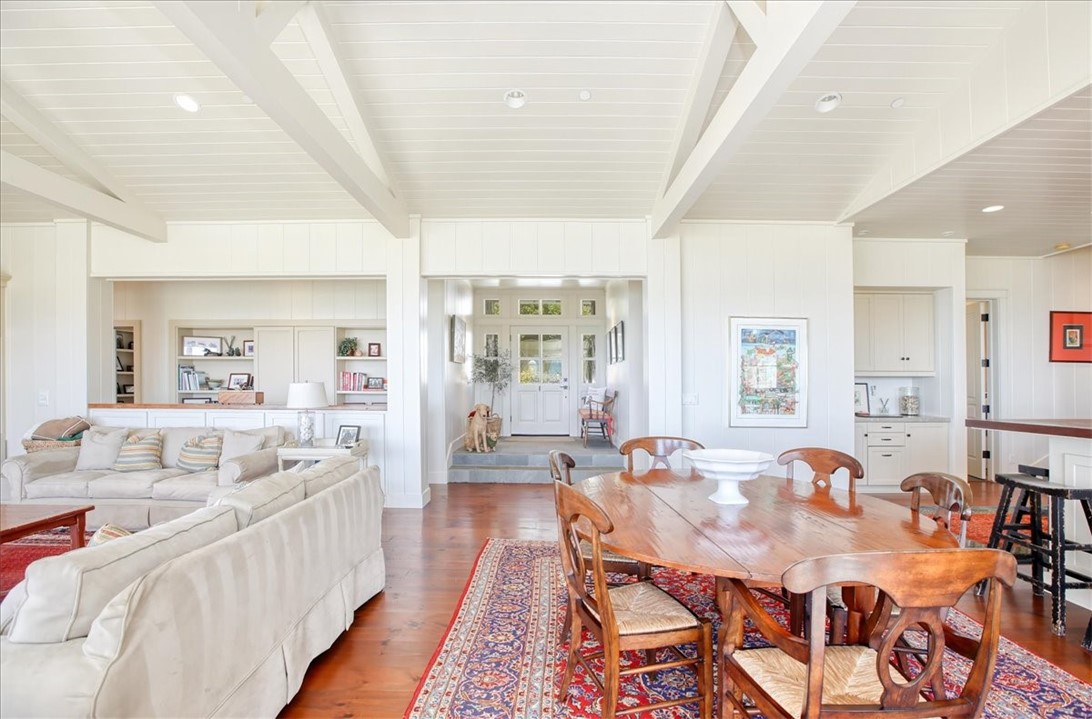 404 Huntington Road, Cambria, CA 93428