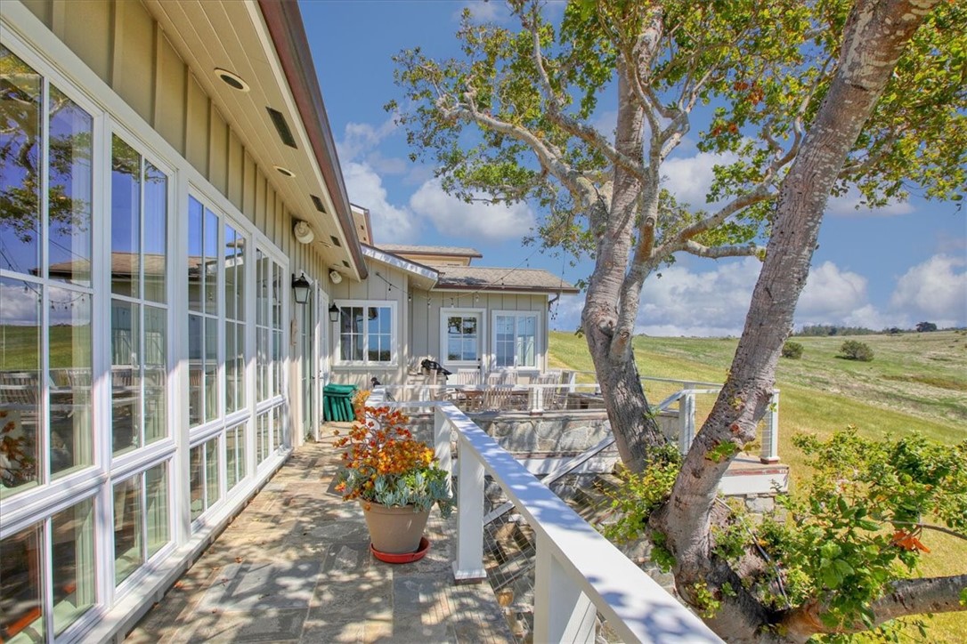 404 Huntington Road, Cambria, CA 93428