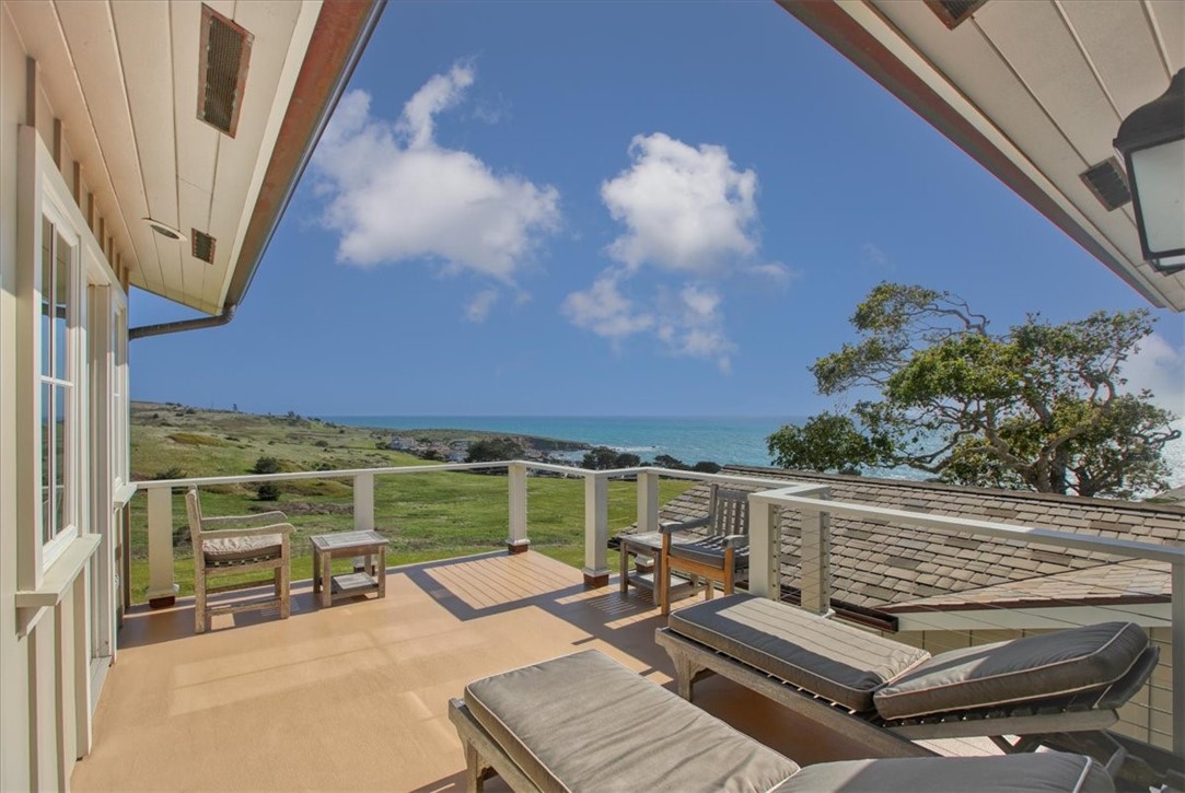 404 Huntington Road, Cambria, CA 93428