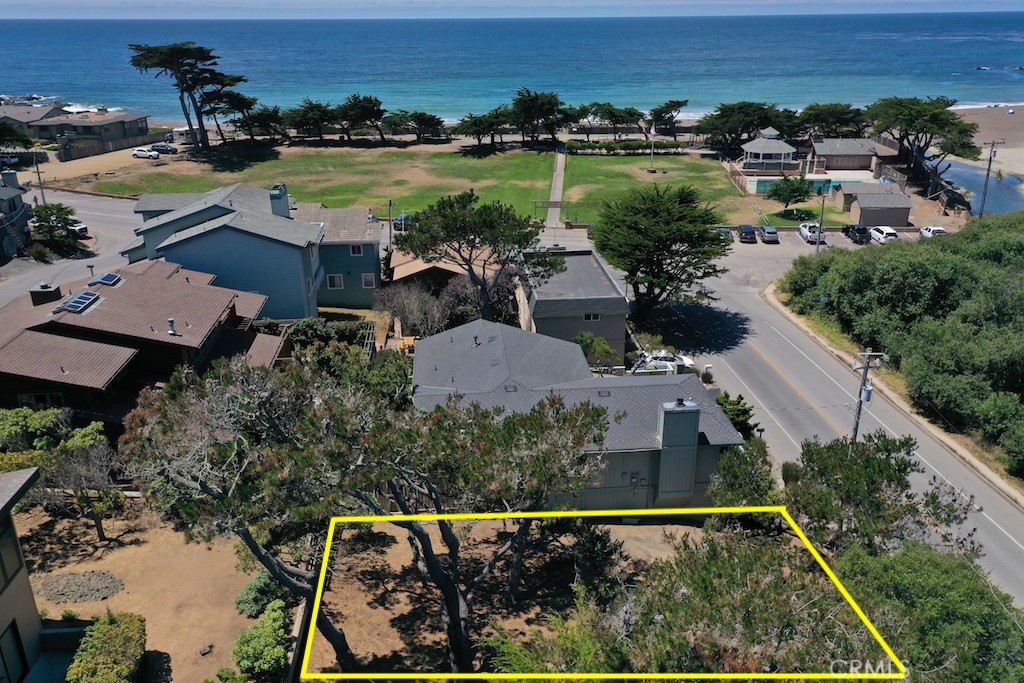 5574 Windsor Blvd, Cambria, CA 93428