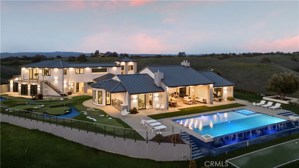 888 Camino Vina, Paso Robles, CA 93446