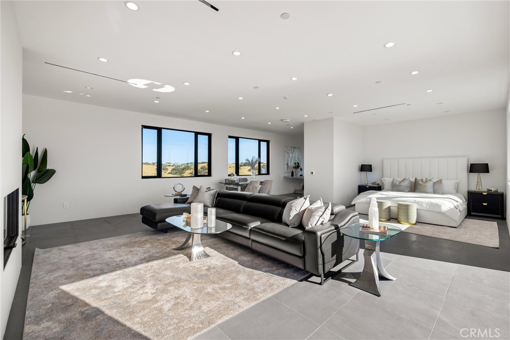 888 Camino Vina, Paso Robles, CA 93446