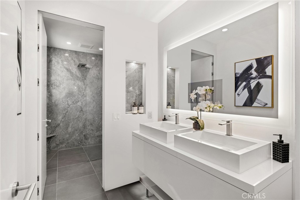 888 Camino Vina, Paso Robles, CA 93446