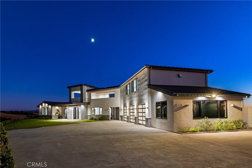 888 Camino Vina, Paso Robles, CA 93446