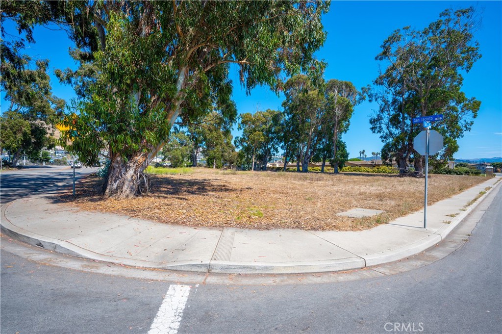 2783 Coral Ave, Morro Bay, CA 93442