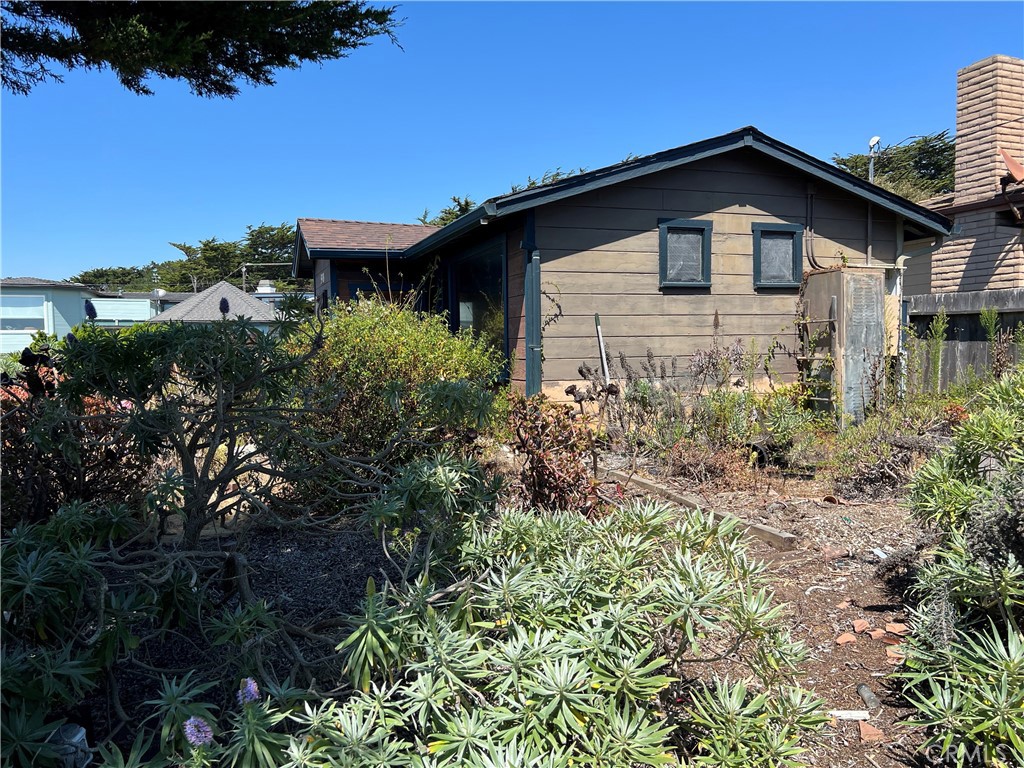 5978 Moonstone Beach Dr, Cambria, CA 93428