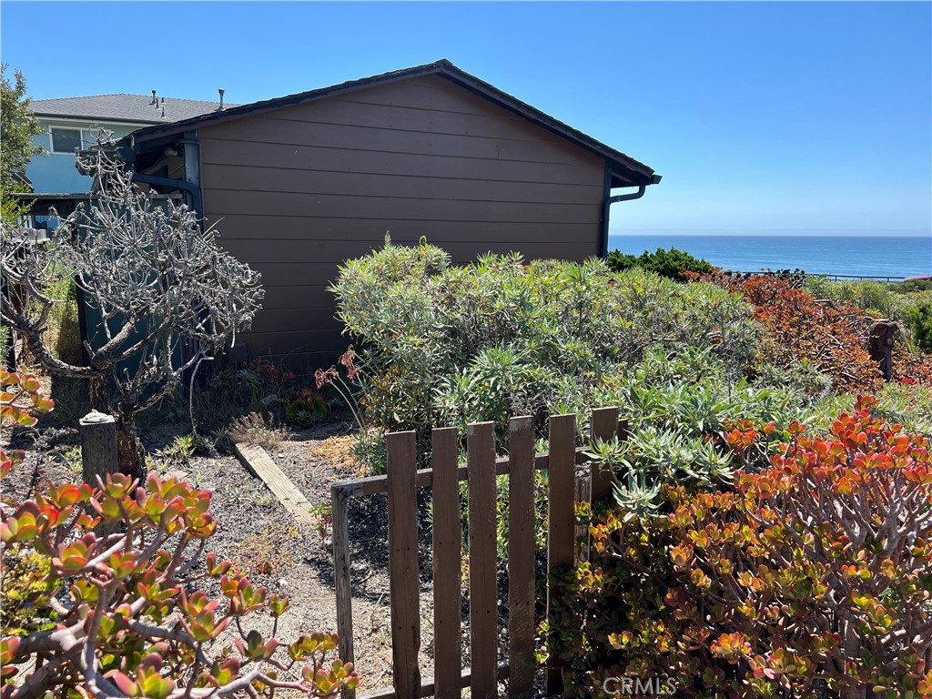 5978 Moonstone Beach Dr, Cambria, CA 93428