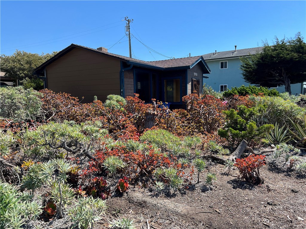 5978 Moonstone Beach Dr, Cambria, CA 93428