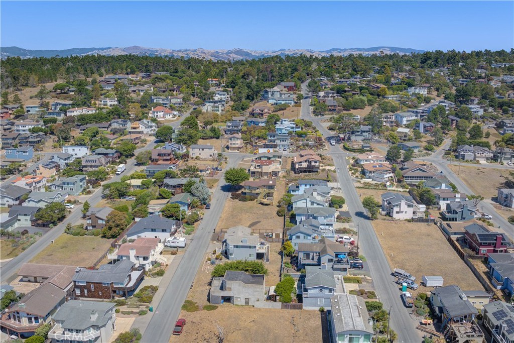 396 Castle, Cambria, CA 93428