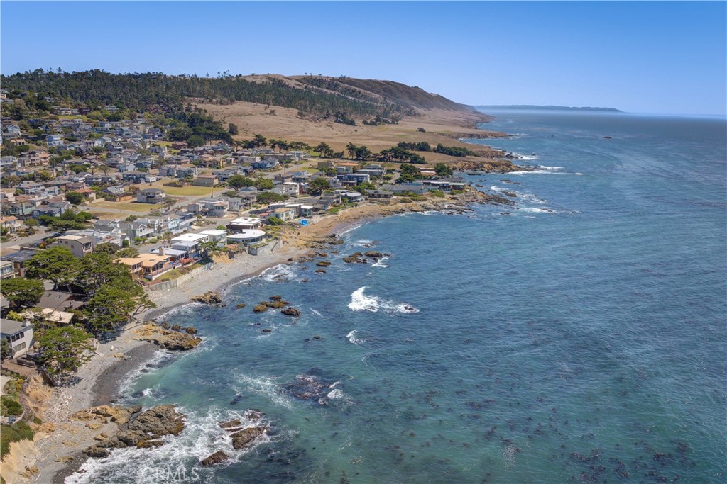 396 Castle, Cambria, CA 93428