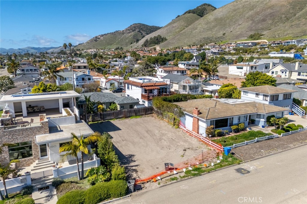 178 Cliff Ave, Pismo Beach, CA 93449
