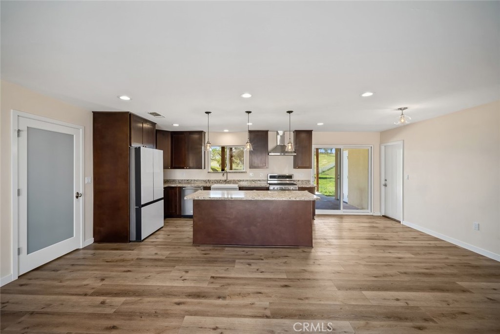 6095 Vista Serrano Way, Paso Robles, CA 93446