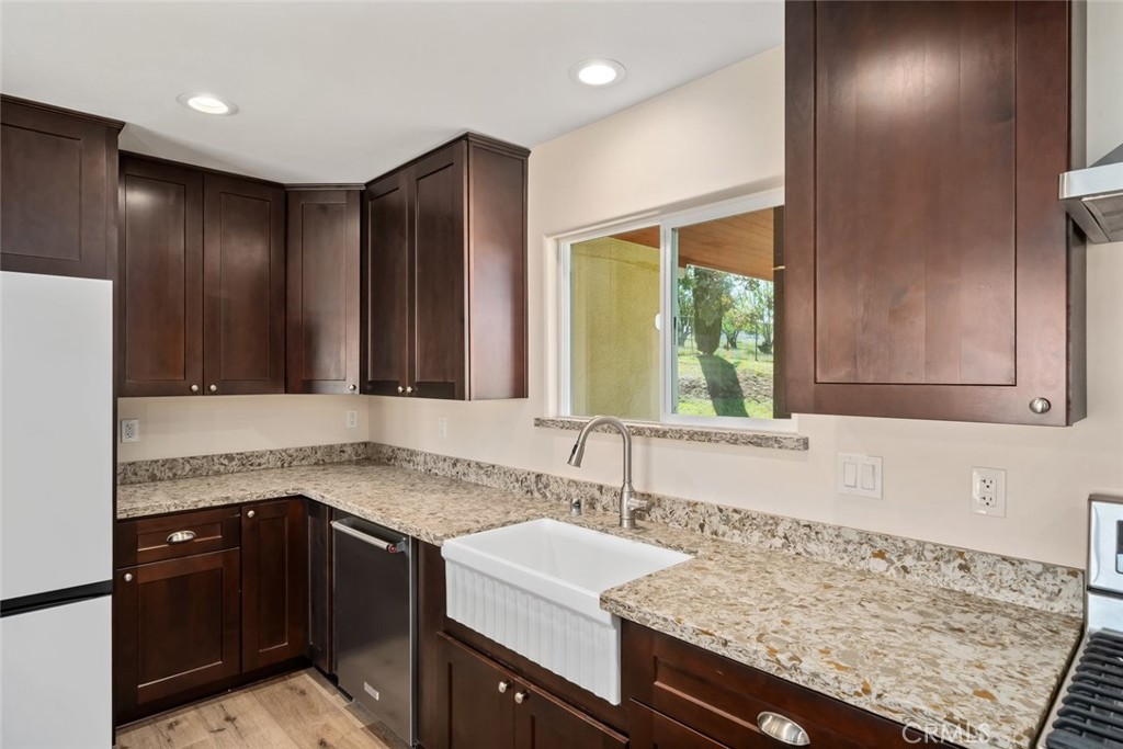 6095 Vista Serrano Way, Paso Robles, CA 93446