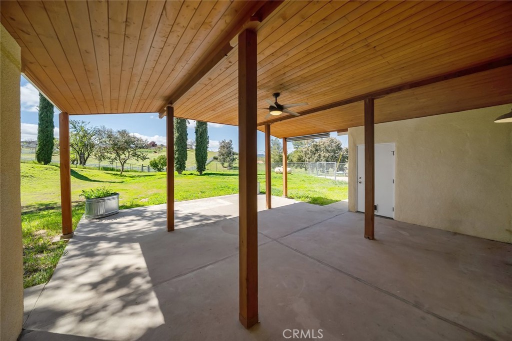 6095 Vista Serrano Way, Paso Robles, CA 93446