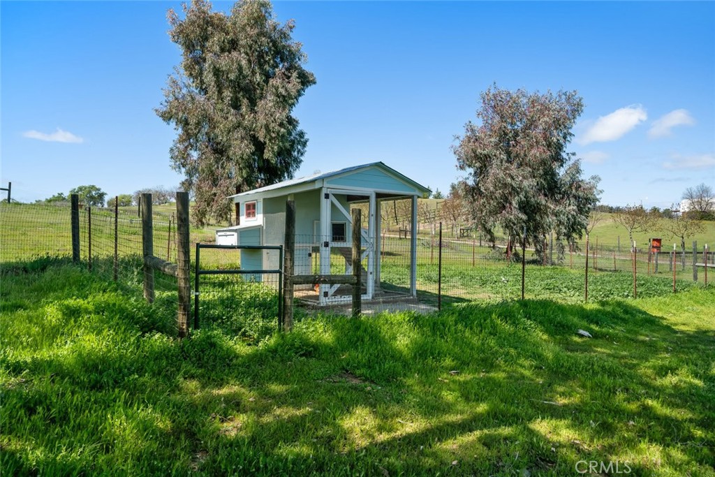 6095 Vista Serrano Way, Paso Robles, CA 93446