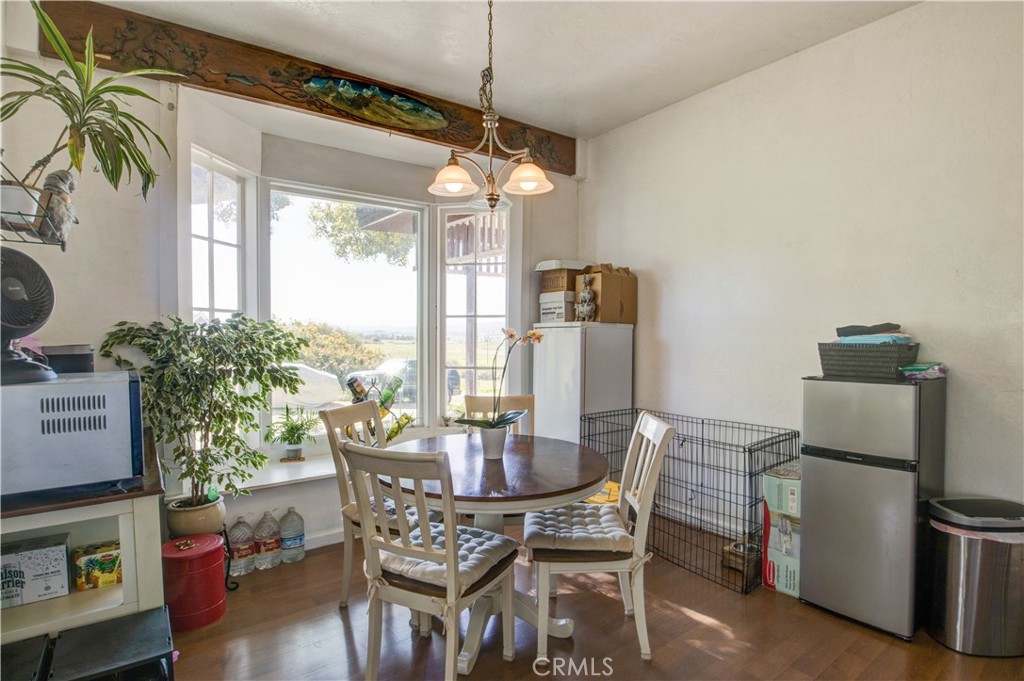 1498 O'Connor Way, San Luis Obispo, CA 93405