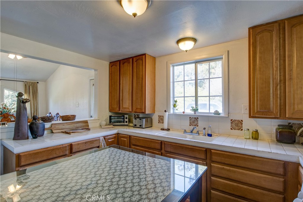 1498 O'Connor Way, San Luis Obispo, CA 93405