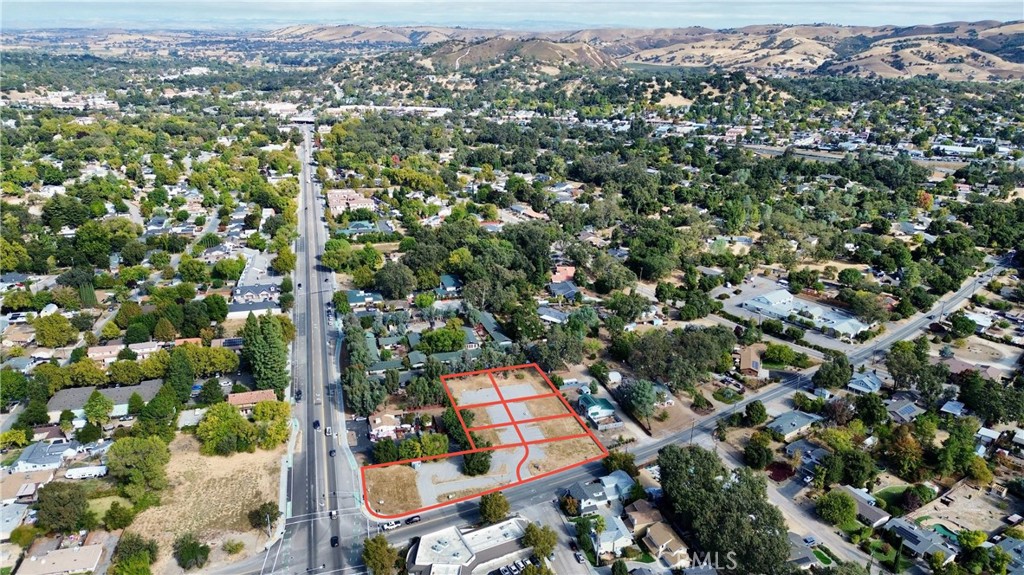 7955 Morro Rd, Atascadero, CA 93422