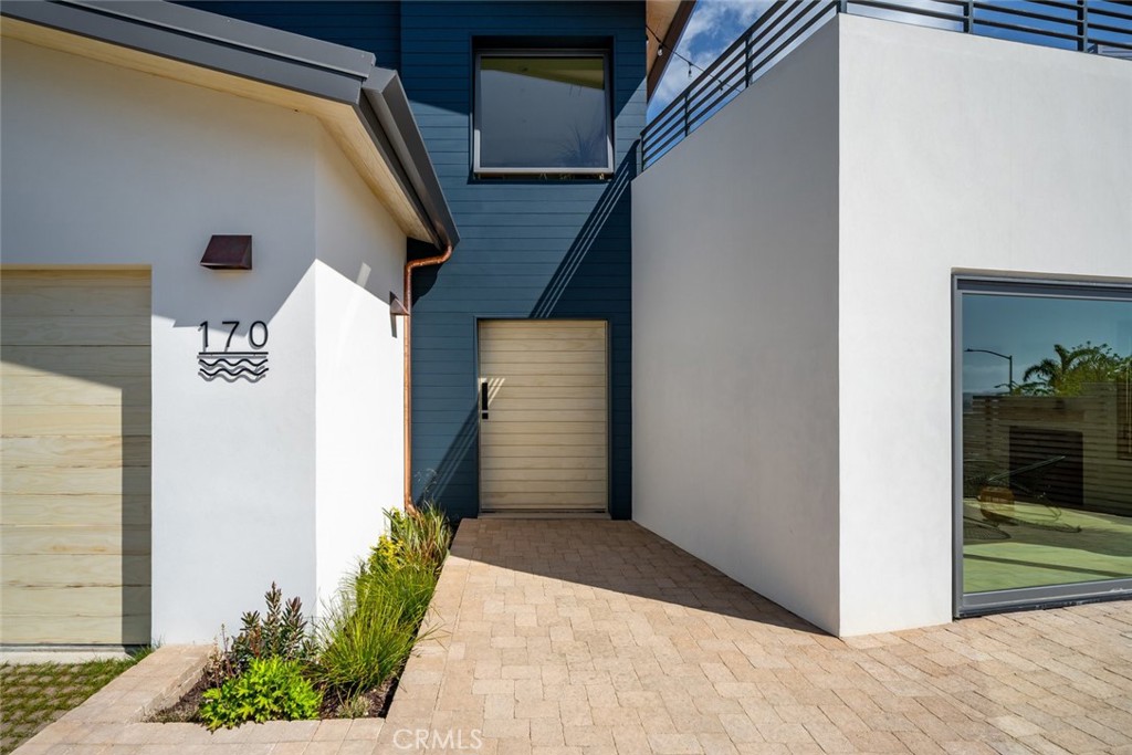 170 Surf St, Pismo Beach, CA 93449