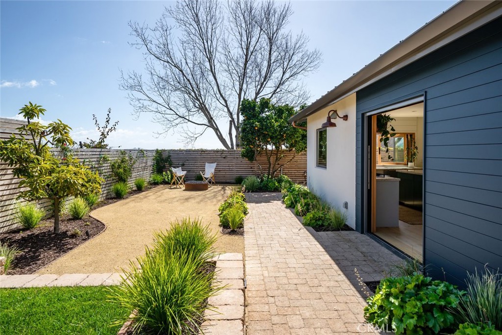 170 Surf St, Pismo Beach, CA 93449