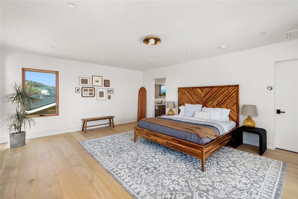 170 Surf St, Pismo Beach, CA 93449