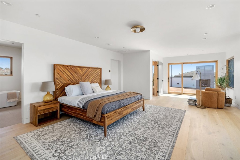 170 Surf St, Pismo Beach, CA 93449