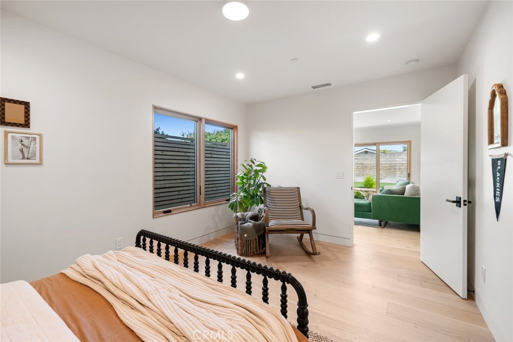 170 Surf St, Pismo Beach, CA 93449