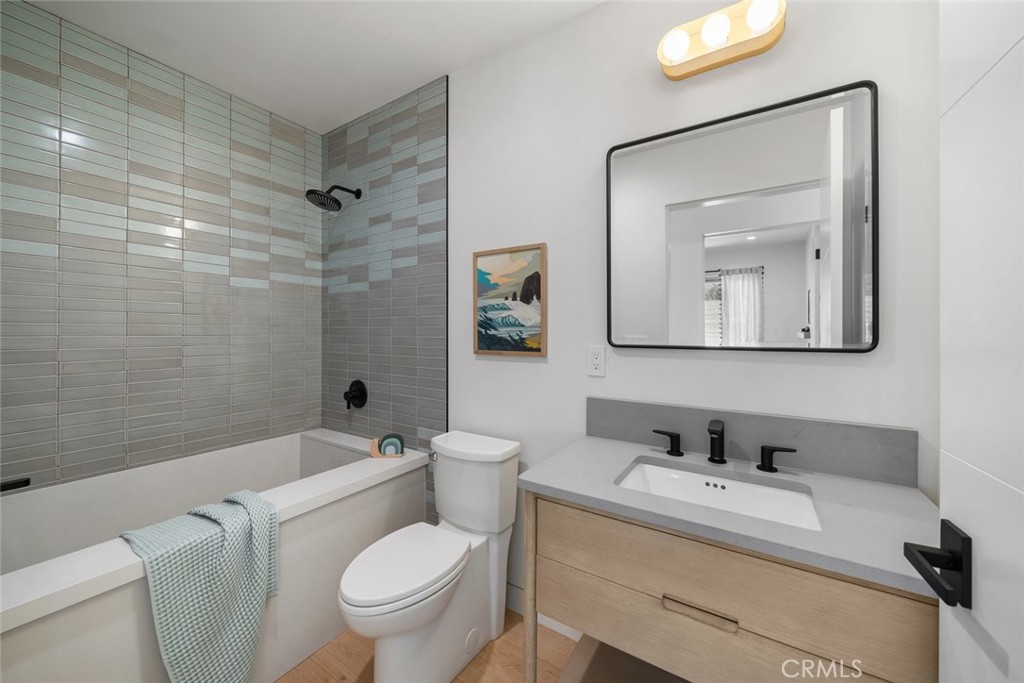 170 Surf St, Pismo Beach, CA 93449