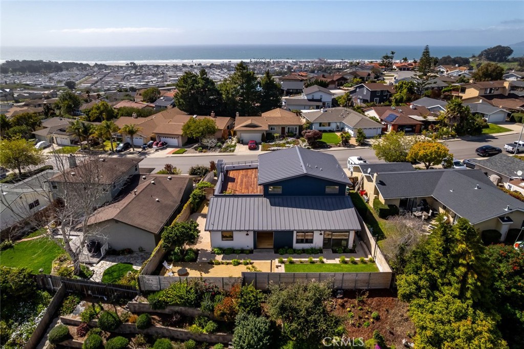 170 Surf St, Pismo Beach, CA 93449