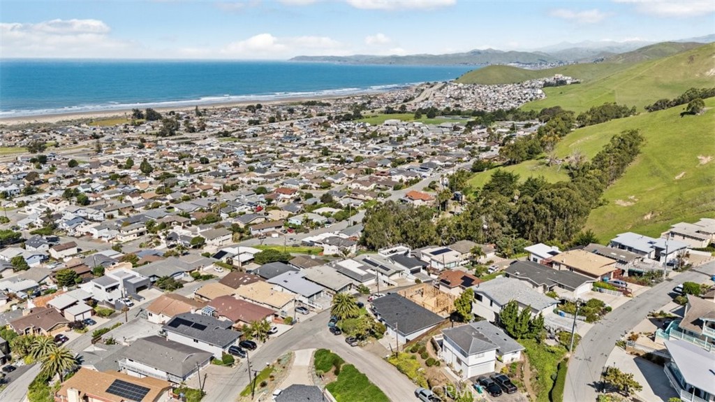 2637 Laurel Ave, Morro Bay, CA 93442