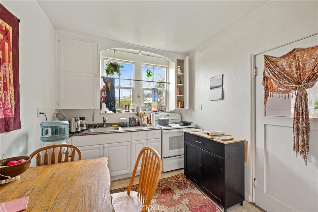 685 Kings Ave, Morro Bay, CA 93442