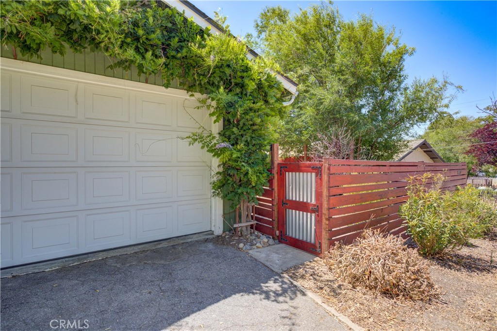 8920 Arcade Rd, Atascadero, CA 93422